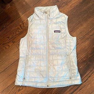 Woman’s Patagonia vest